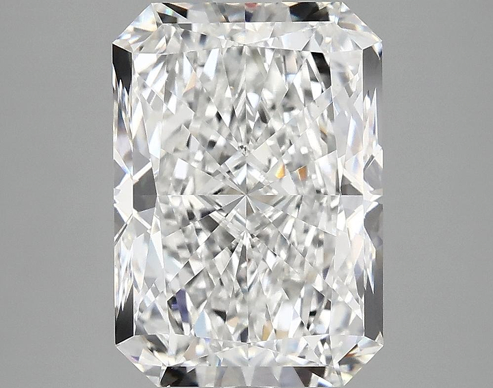 4.07 Carat Radiant Shaped Ideal Cut VVS2 IGI Certified Lab Grown Diamond