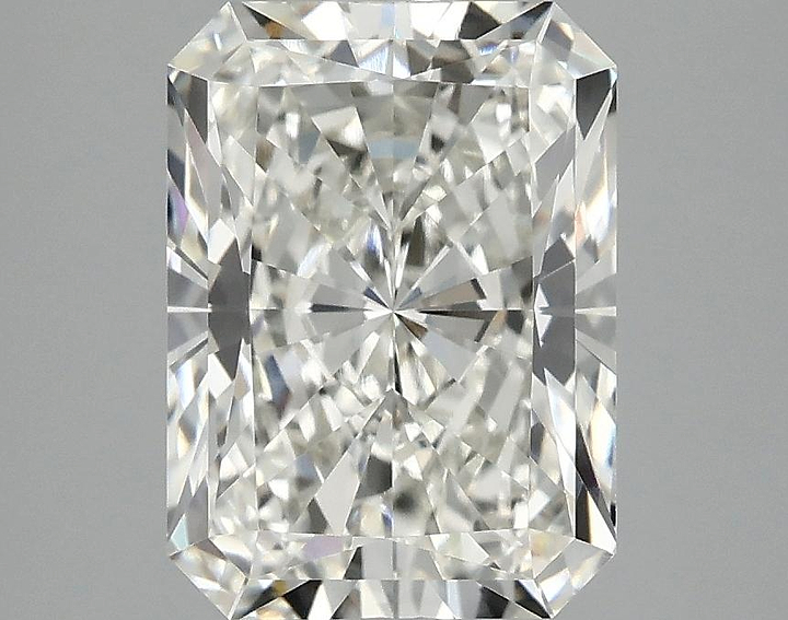 3.08 Carat Radiant Shaped Excellent Cut VS1 IGI Certified Lab Grown Diamond