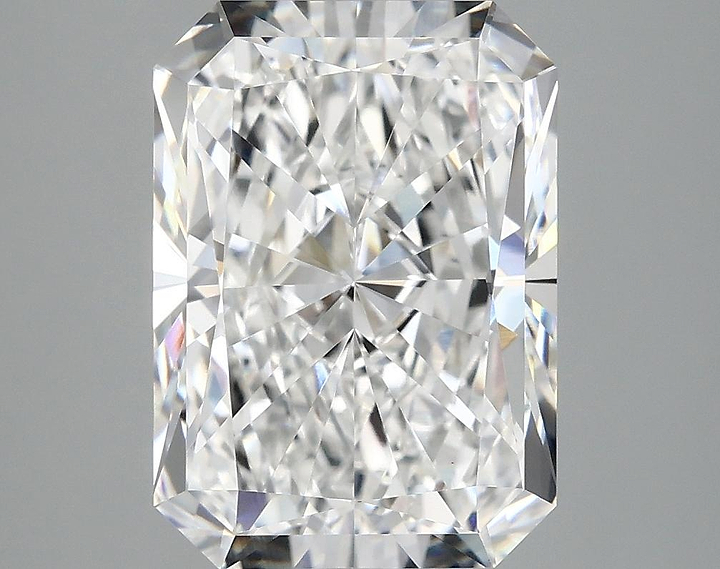 4.04 Carat Radiant Shaped Ideal Cut VVS2 IGI Certified Lab Grown Diamond