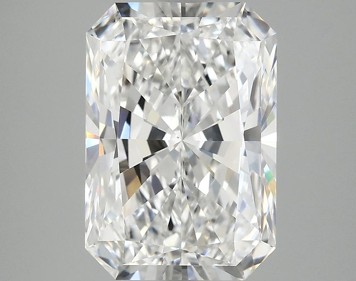 4.05 Carat Radiant Shaped Ideal Cut VVS2 IGI Certified Lab Grown Diamond