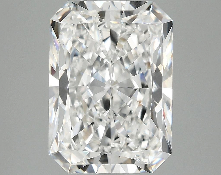 4.1 Carat Radiant Shaped Ideal Cut VVS2 IGI Certified Lab Grown Diamond