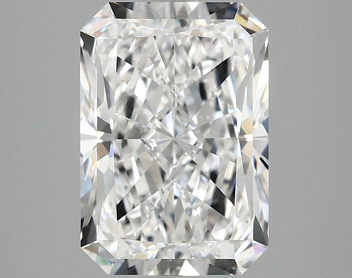 3.03 Carat Radiant Shaped Ideal Cut VVS2 IGI Certified Lab Grown Diamond