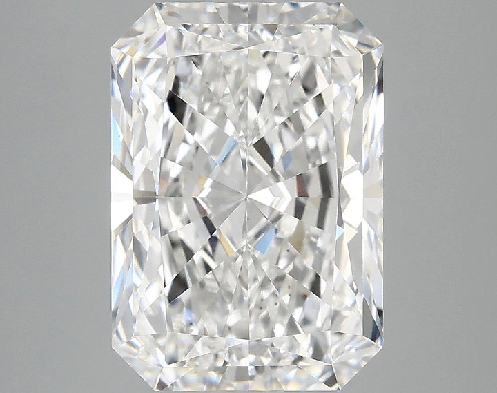 4.13 Carat Radiant Shaped Ideal Cut VVS2 IGI Certified Lab Grown Diamond