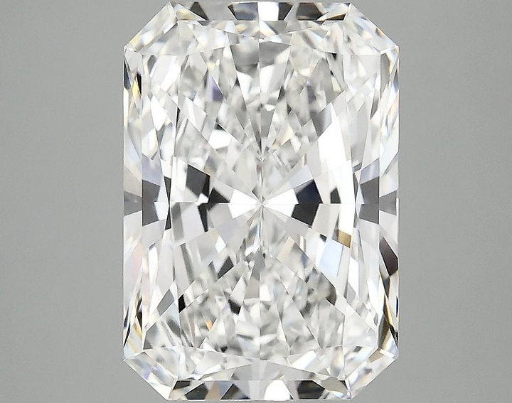 3.97 Carat Radiant Shaped Ideal Cut VVS2 IGI Certified Lab Grown Diamond