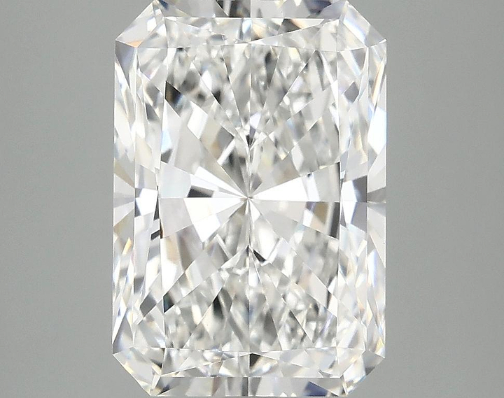 3.84 Carat Radiant Shaped Ideal Cut VVS2 IGI Certified Lab Grown Diamond