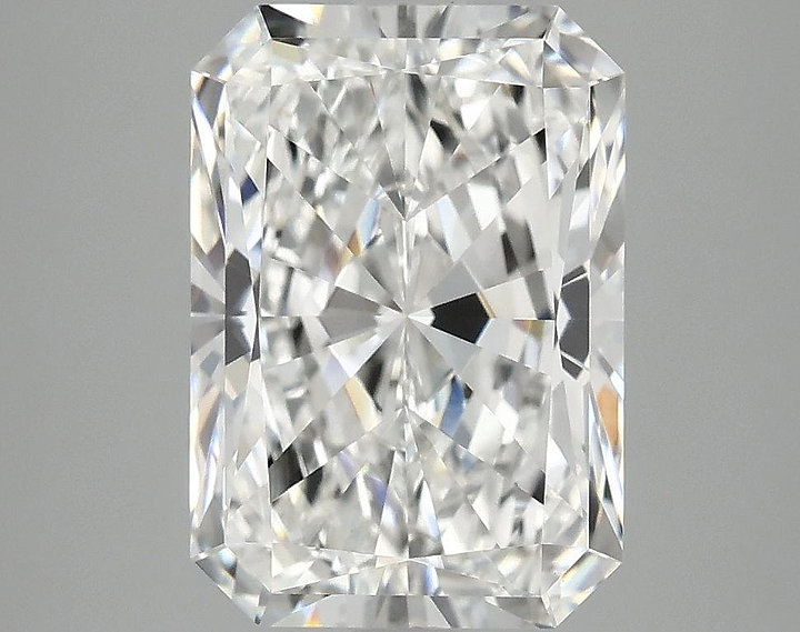 3.96 Carat Radiant Shaped Ideal Cut VVS2 IGI Certified Lab Grown Diamond