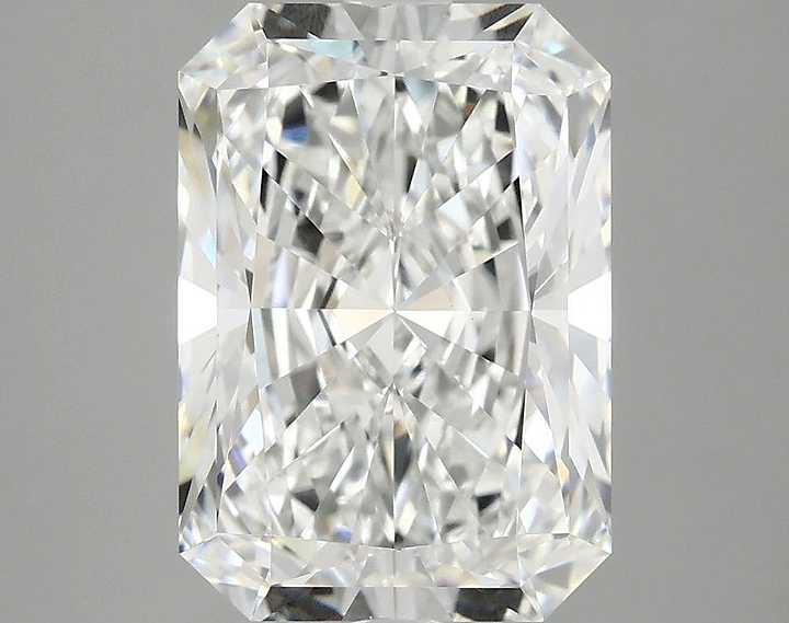 3.98 Carat Radiant Shaped Ideal Cut VVS2 IGI Certified Lab Grown Diamond