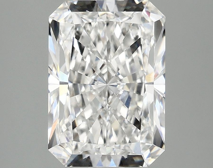 3.05 Carat Radiant Shaped Ideal Cut VVS2 IGI Certified Lab Grown Diamond