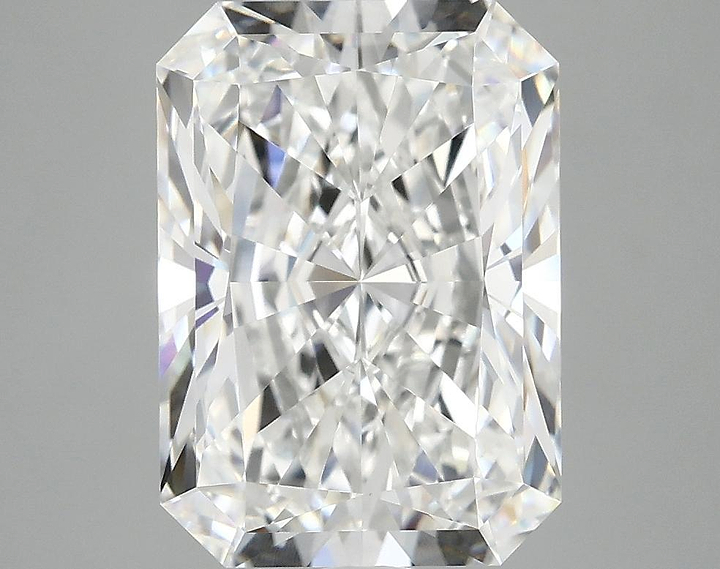 4.12 Carat Radiant Shaped Ideal Cut VVS2 IGI Certified Lab Grown Diamond