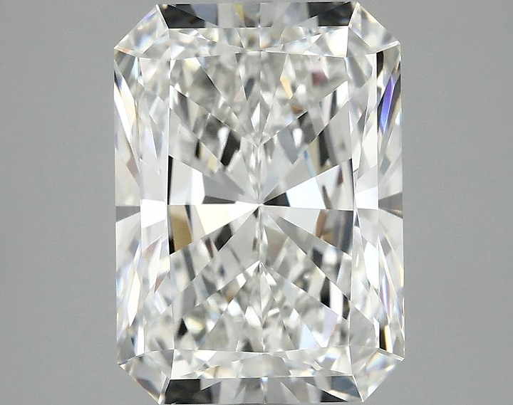 3.97 Carat Radiant Shaped Ideal Cut VVS2 IGI Certified Lab Grown Diamond