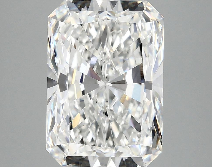 4.07 Carat Radiant Shaped Ideal Cut VS1 IGI Certified Lab Grown Diamond
