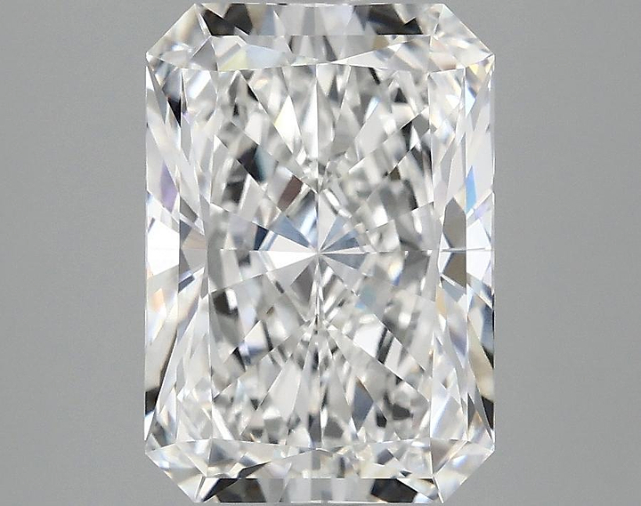 3.08 Carat Radiant Shaped Ideal Cut VVS2 IGI Certified Lab Grown Diamond
