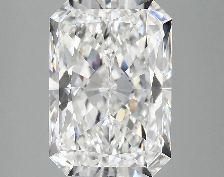 4.08 Carat Radiant Shaped Ideal Cut VVS2 IGI Certified Lab Grown Diamond