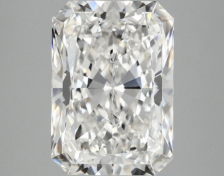 3.08 Carat Radiant Shaped Ideal Cut VVS2 IGI Certified Lab Grown Diamond
