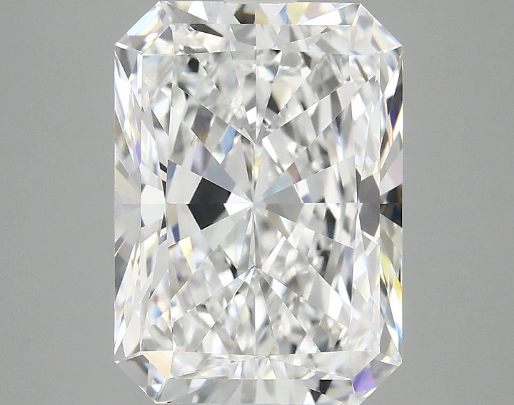 4.05 Carat Radiant Shaped Ideal Cut VVS2 IGI Certified Lab Grown Diamond