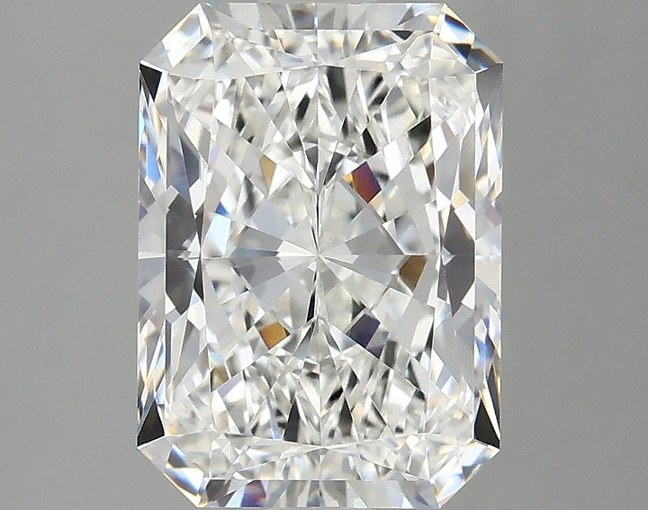 3.03 Carat Radiant Shaped Ideal Cut VVS2 IGI Certified Lab Grown Diamond