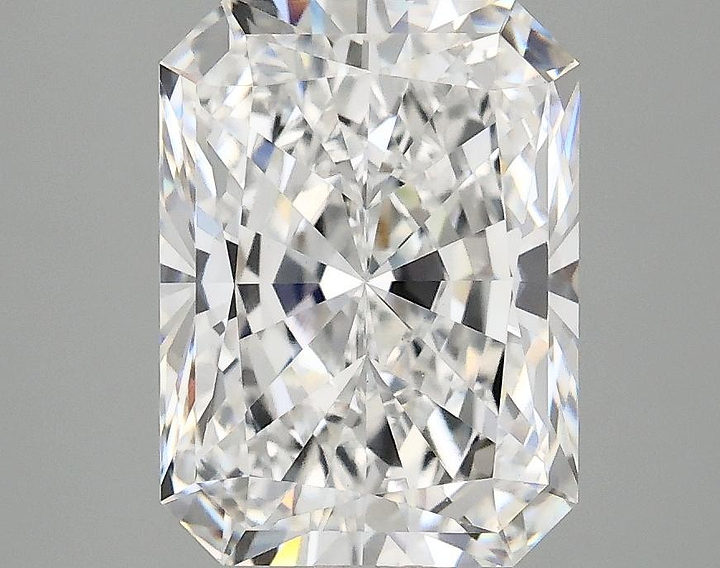 3.08 Carat Radiant Shaped Excellent Cut VVS2 IGI Certified Lab Grown Diamond