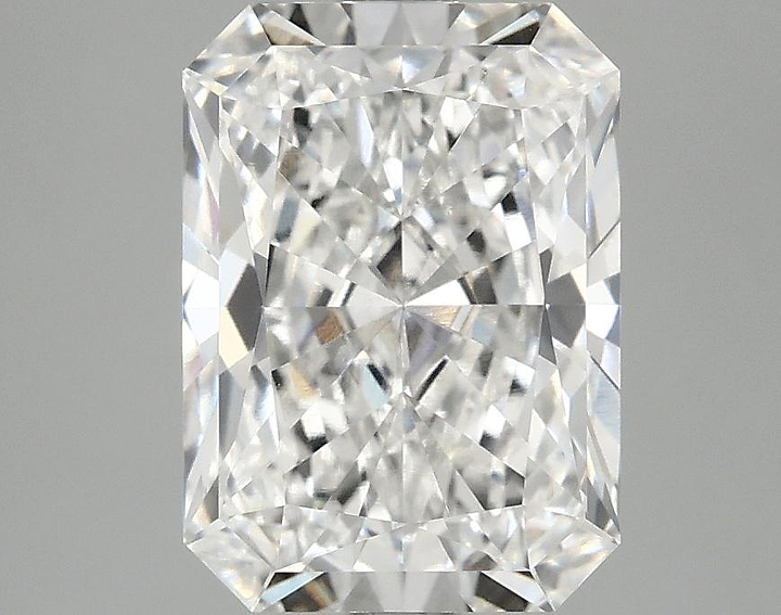 3.05 Carat Radiant Shaped Excellent Cut VS1 IGI Certified Lab Grown Diamond
