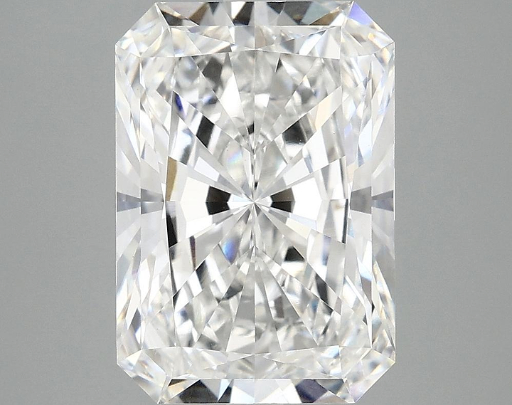 4.05 Carat Radiant Shaped Ideal Cut VVS2 IGI Certified Lab Grown Diamond