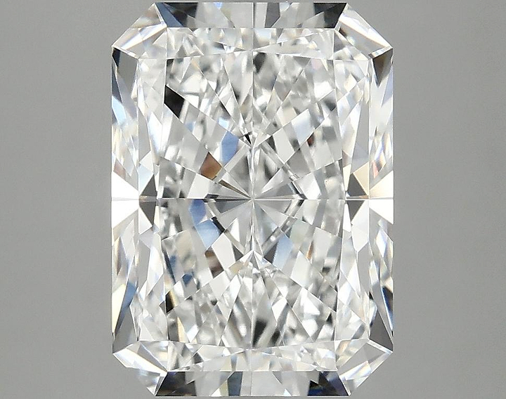 4.07 Carat Radiant Shaped Ideal Cut VVS2 IGI Certified Lab Grown Diamond