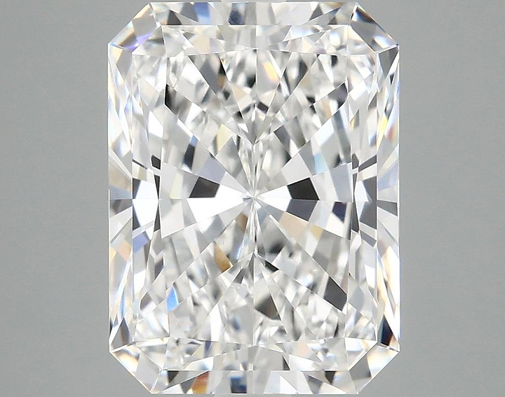4.17 Carat Radiant Shaped Excellent Cut VVS2 IGI Certified Lab Grown Diamond