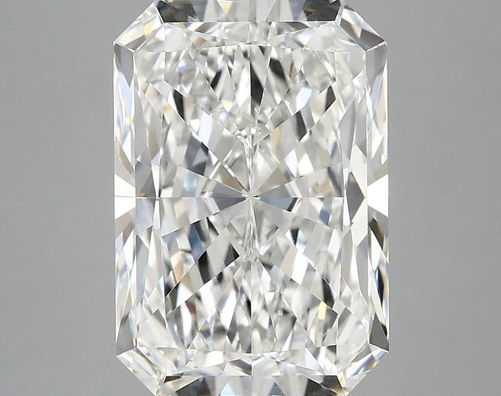 4.1 Carat Radiant Shaped Ideal Cut VVS2 IGI Certified Lab Grown Diamond