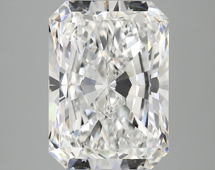 3.7 Carat Radiant Shaped Ideal Cut VS1 IGI Certified Lab Grown Diamond