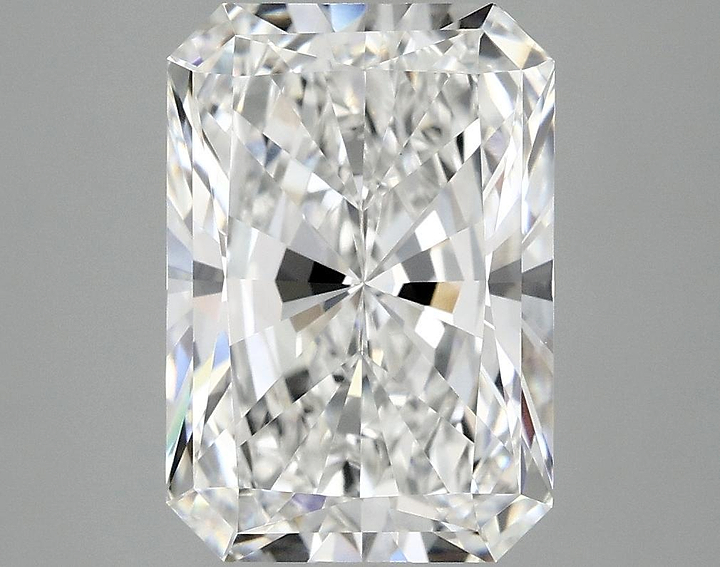 4.04 Carat Radiant Shaped Ideal Cut VVS2 IGI Certified Lab Grown Diamond