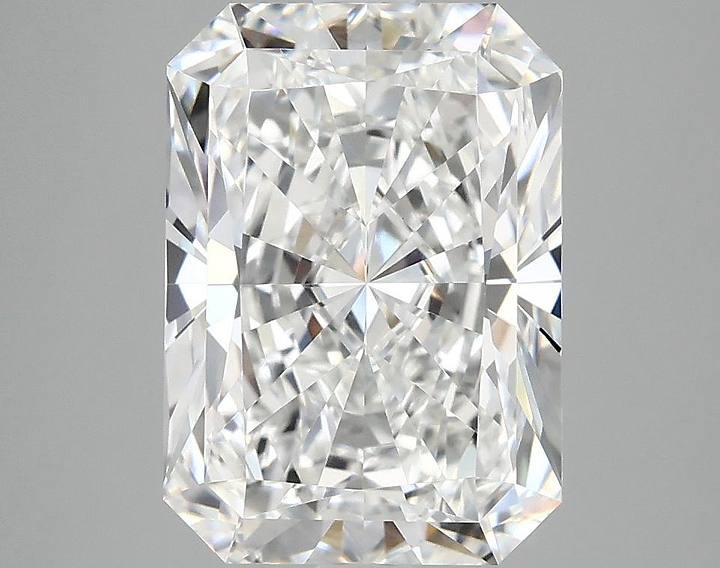 4.07 Carat Radiant Shaped Ideal Cut VVS2 IGI Certified Lab Grown Diamond