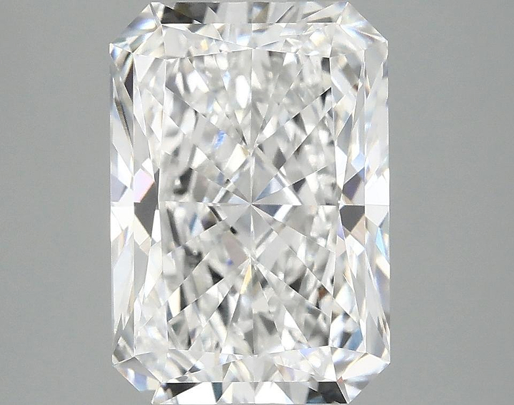 4.01 Carat Radiant Shaped Ideal Cut VVS2 IGI Certified Lab Grown Diamond