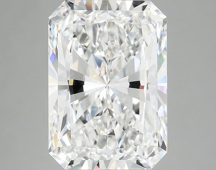 4.1 Carat Radiant Shaped Ideal Cut VVS2 IGI Certified Lab Grown Diamond