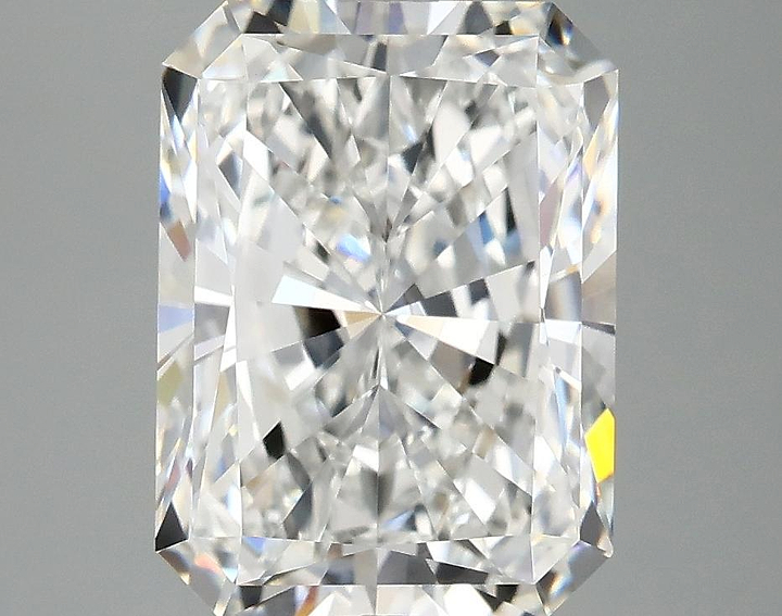 4.07 Carat Radiant Shaped Excellent Cut VS1 IGI Certified Lab Grown Diamond