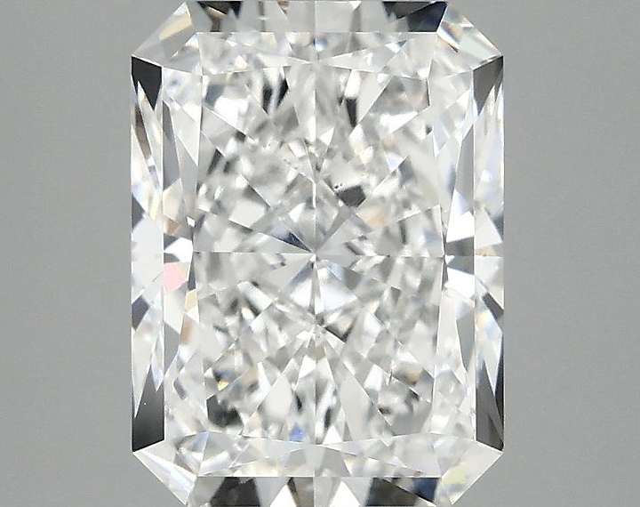 3.01 Carat Radiant Shaped Excellent Cut VS2 IGI Certified Lab Grown Diamond