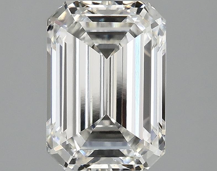 2.5 Carat Emerald Shaped Ideal Cut VS1 IGI Certified Lab Grown Diamond