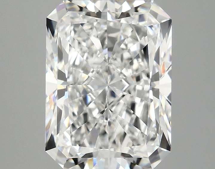 4.18 Carat Radiant Shaped Excellent Cut VVS2 IGI Certified Lab Grown Diamond