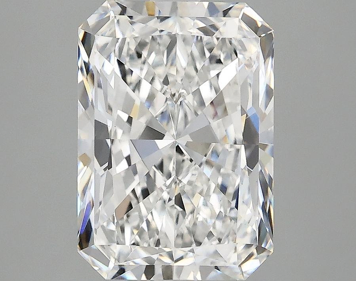 3.1 Carat Radiant Shaped Ideal Cut VVS2 IGI Certified Lab Grown Diamond