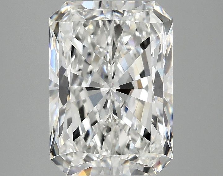 3.9 Carat Radiant Shaped Ideal Cut VVS2 IGI Certified Lab Grown Diamond