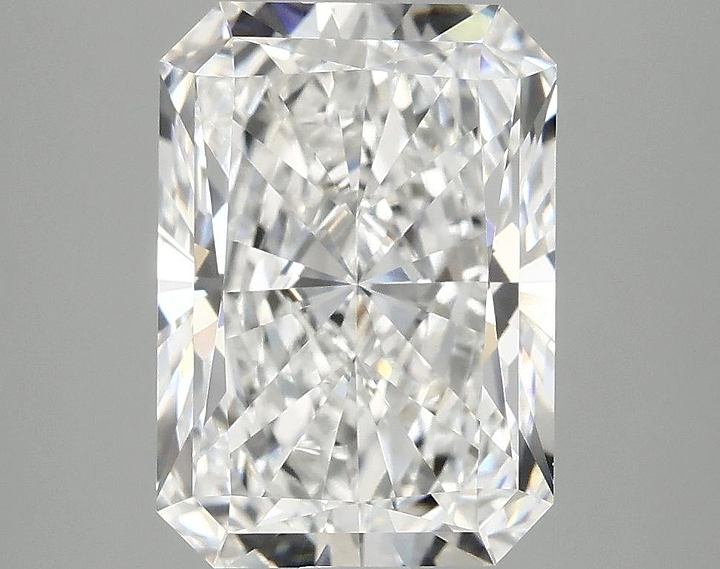 4.09 Carat Radiant Shaped Ideal Cut VVS2 IGI Certified Lab Grown Diamond