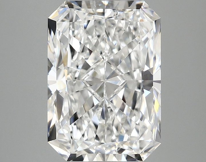 3.97 Carat Radiant Shaped Ideal Cut VVS2 IGI Certified Lab Grown Diamond