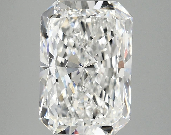 4.04 Carat Radiant Shaped Ideal Cut VVS2 IGI Certified Lab Grown Diamond