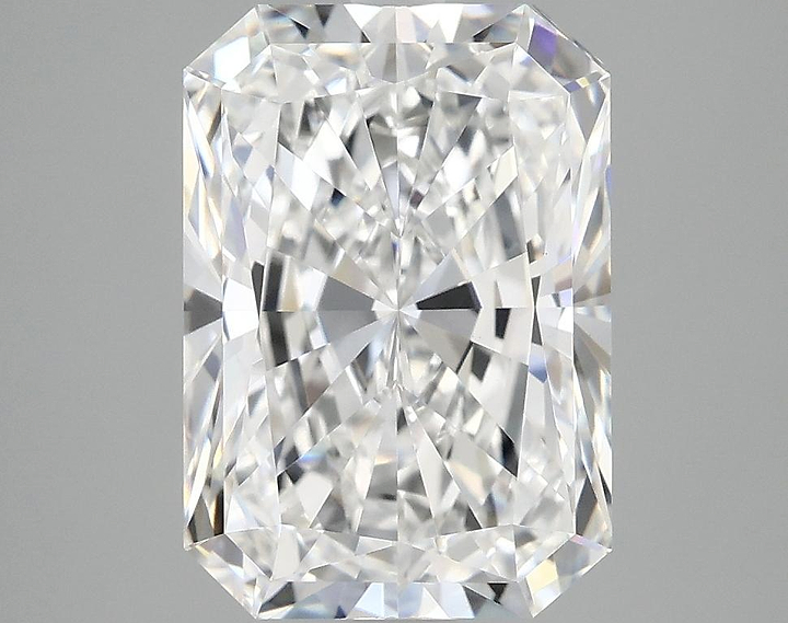 3.81 Carat Radiant Shaped Ideal Cut VVS2 IGI Certified Lab Grown Diamond