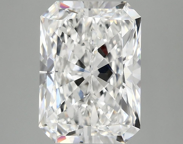 4.04 Carat Radiant Shaped Ideal Cut VVS2 IGI Certified Lab Grown Diamond