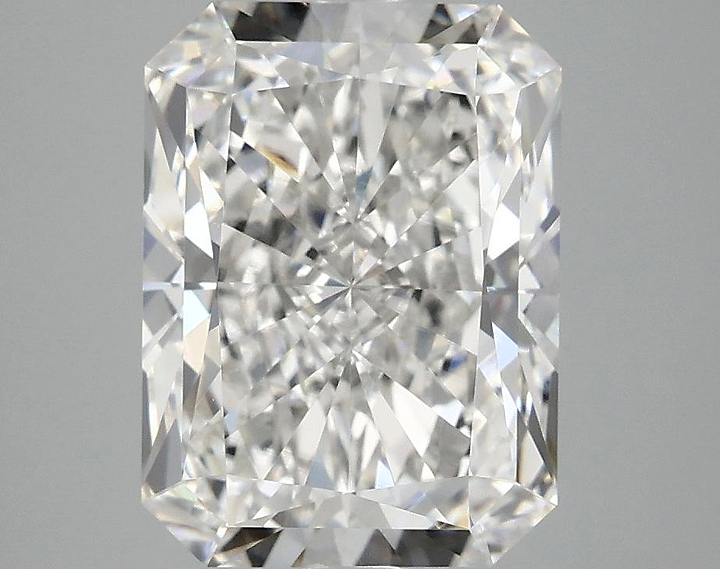 4.07 Carat Radiant Shaped Excellent Cut VVS2 IGI Certified Lab Grown Diamond