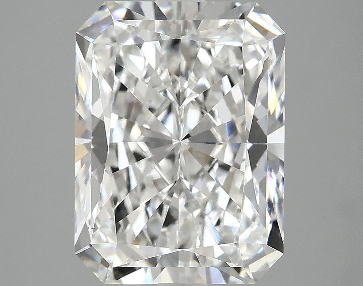 3.71 Carat Radiant Shaped Excellent Cut VS1 IGI Certified Lab Grown Diamond