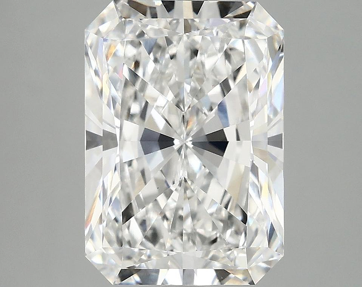 4.05 Carat Radiant Shaped Ideal Cut VVS2 IGI Certified Lab Grown Diamond
