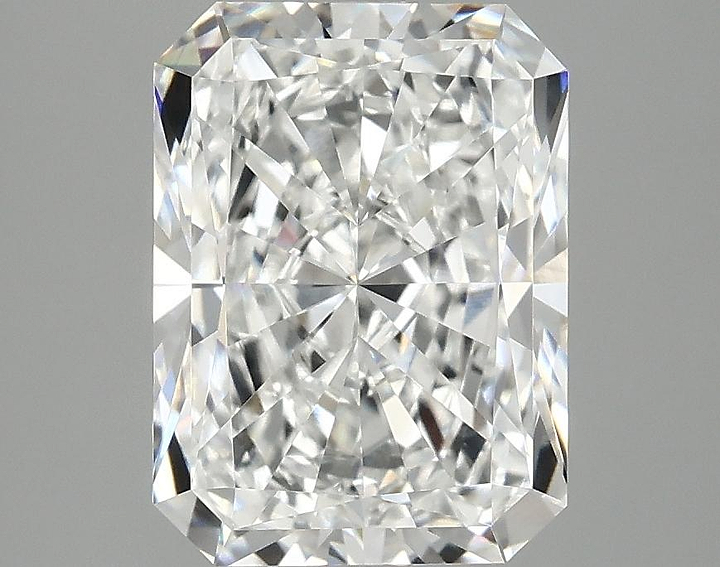 3.07 Carat Radiant Shaped Excellent Cut VVS2 IGI Certified Lab Grown Diamond