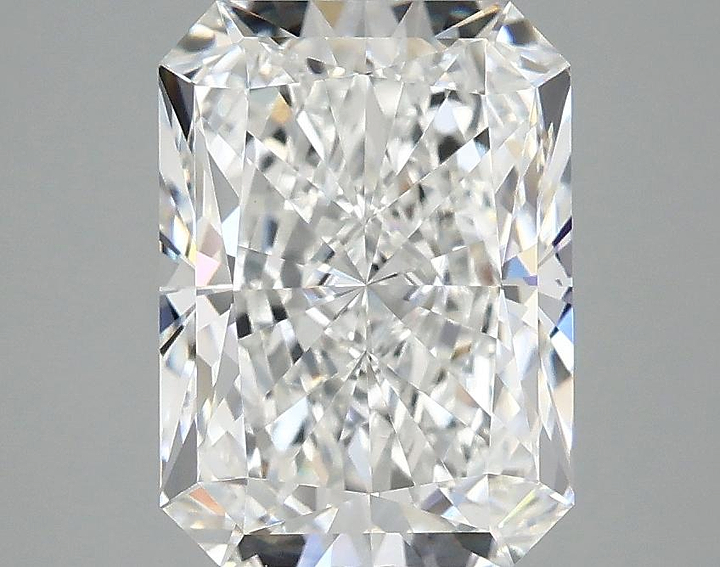 3.09 Carat Radiant Shaped Excellent Cut VVS2 IGI Certified Lab Grown Diamond