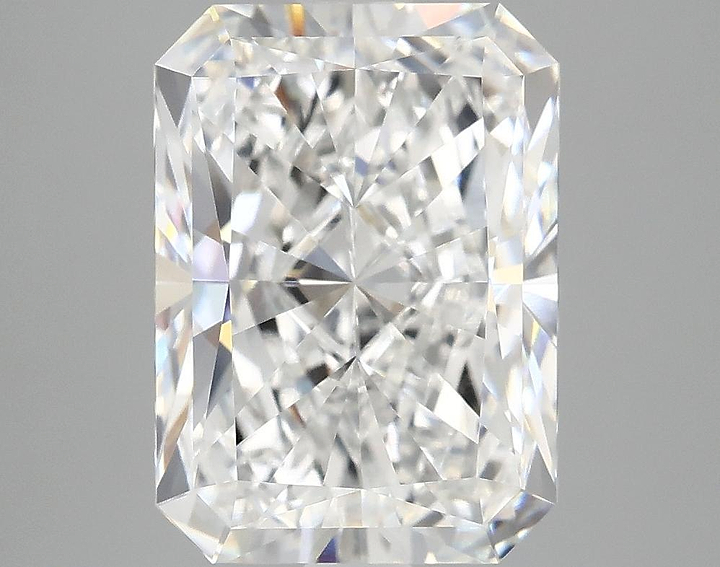 4.79 Carat Radiant Shaped Excellent Cut VVS2 IGI Certified Lab Grown Diamond