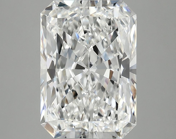 4.05 Carat Radiant Shaped Ideal Cut VVS2 IGI Certified Lab Grown Diamond