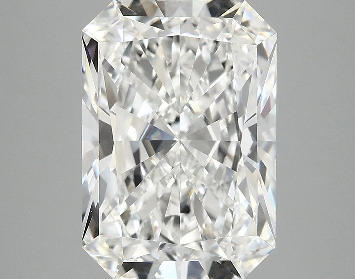 4.05 Carat Radiant Shaped Ideal Cut VVS2 IGI Certified Lab Grown Diamond